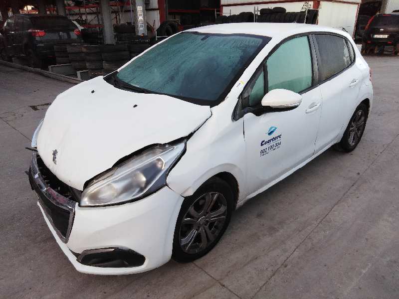 PEUGEOT 208 2012