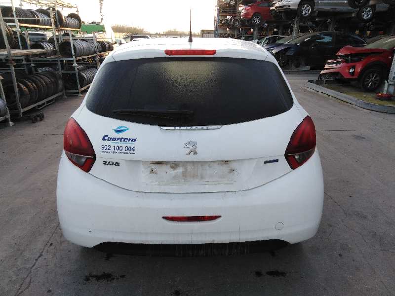 PEUGEOT 208 2012