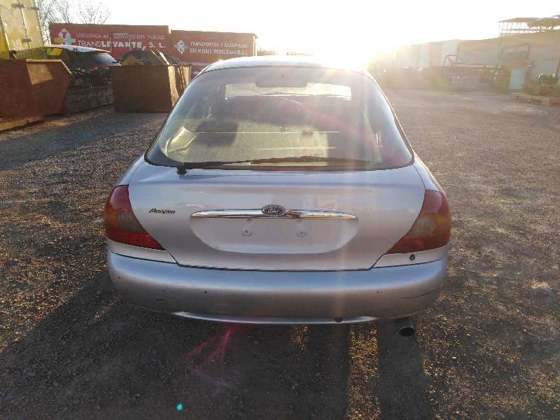 FORD MONDEO BERLINA (GD) 1996