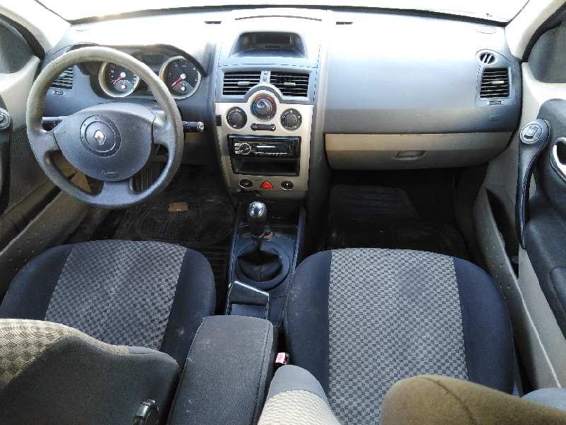 RENAULT MEGANE II FAMILIAR 2003