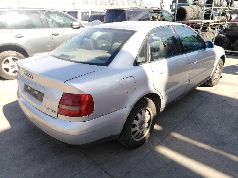 AUDI A4 BERLINA (B5) 1994