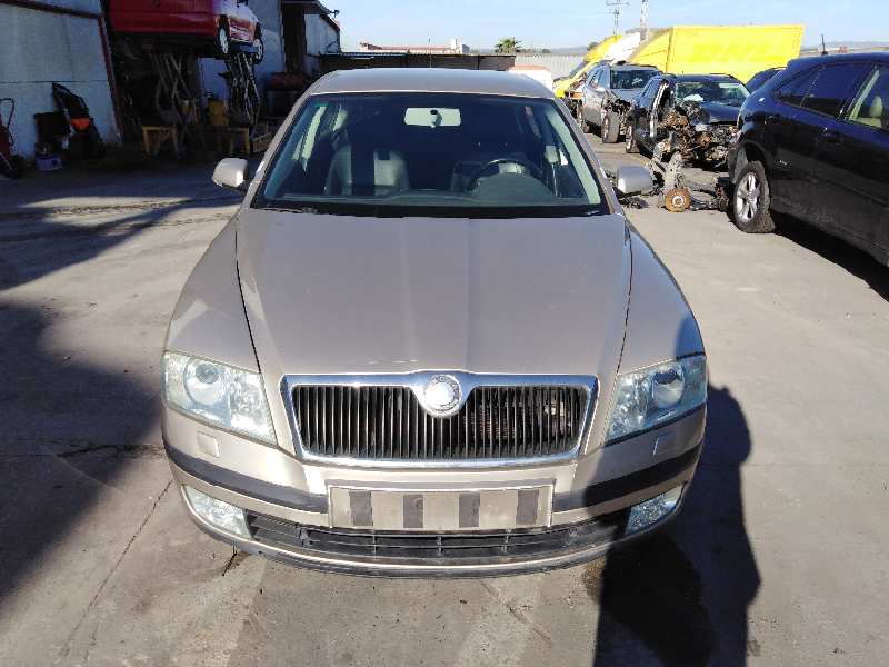 SKODA OCTAVIA BERLINA (1Z3) 2004