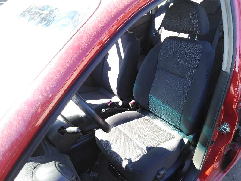 ASIENTO DELANTERO IZQUIERDO