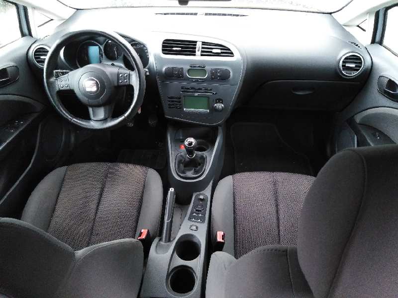 SEAT LEON (1P1) 2005