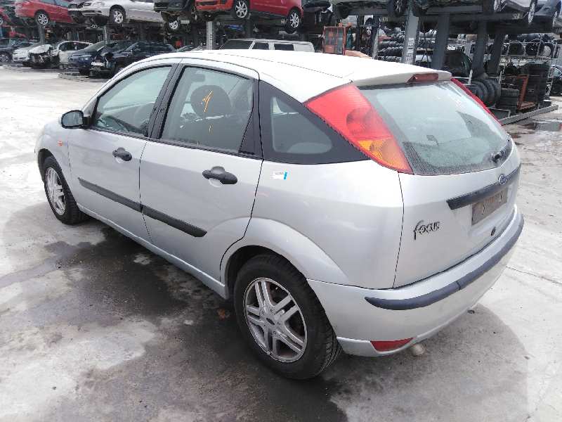 FORD FOCUS BERLINA (CAK) 1998