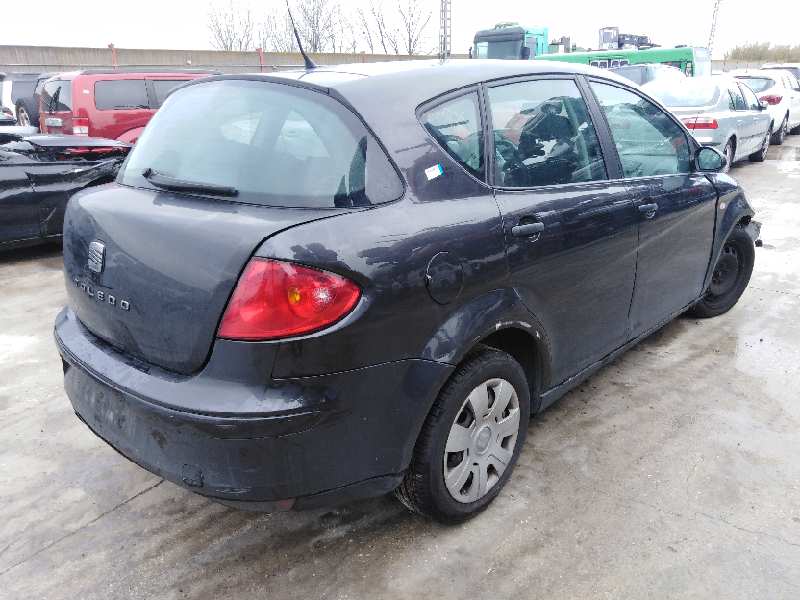 SEAT TOLEDO (5P2) 2004