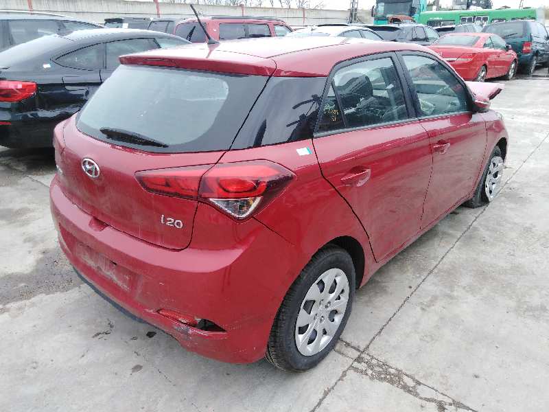 PARAGOLPES TRASERO