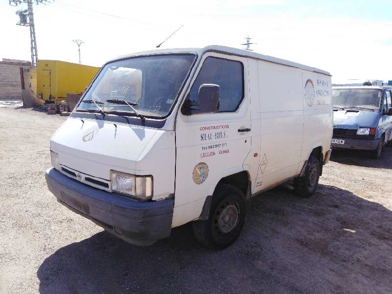NISSAN TRADE 100 1996