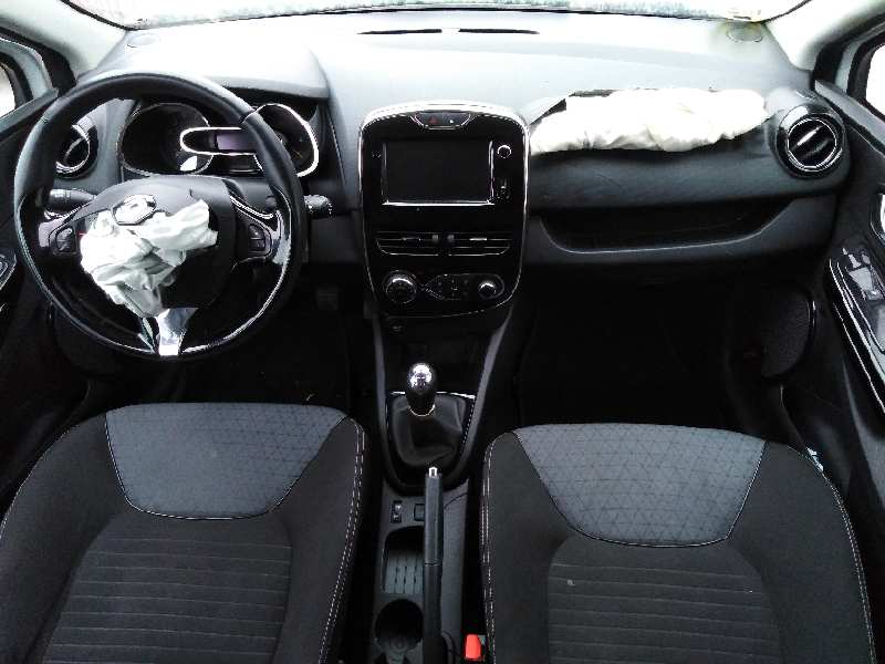 ASIENTO DELANTERO IZQUIERDO