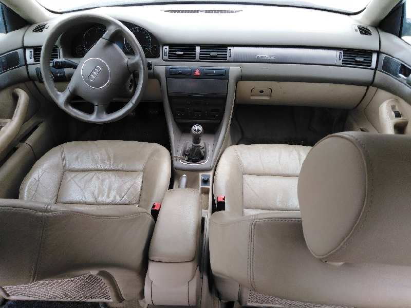 AUDI A6 AVANT (4B5) 1998