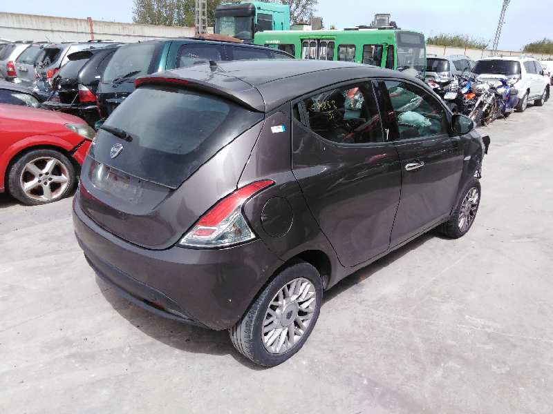 LANCIA YPSILON (402) 2011