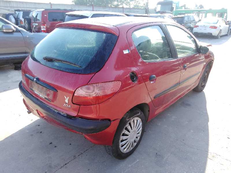 PEUGEOT 206 BERLINA 1998