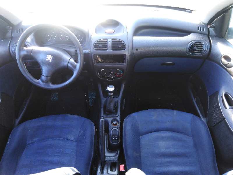 PEUGEOT 206 BERLINA 1998