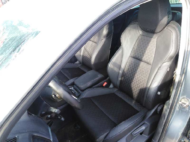 ASIENTO DELANTERO DERECHO