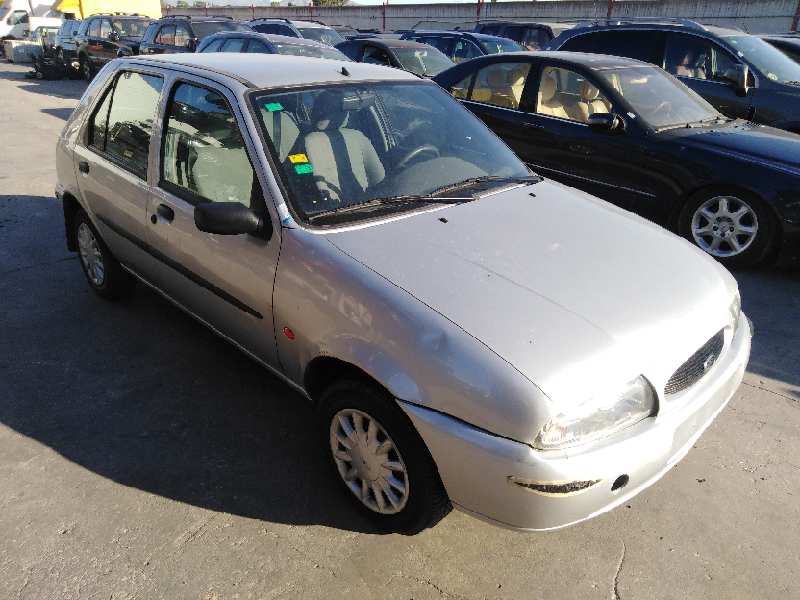 FORD FIESTA BERLINA 1995