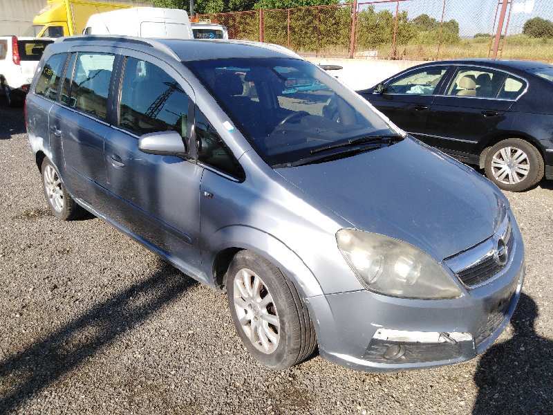 OPEL ZAFIRA B 2005