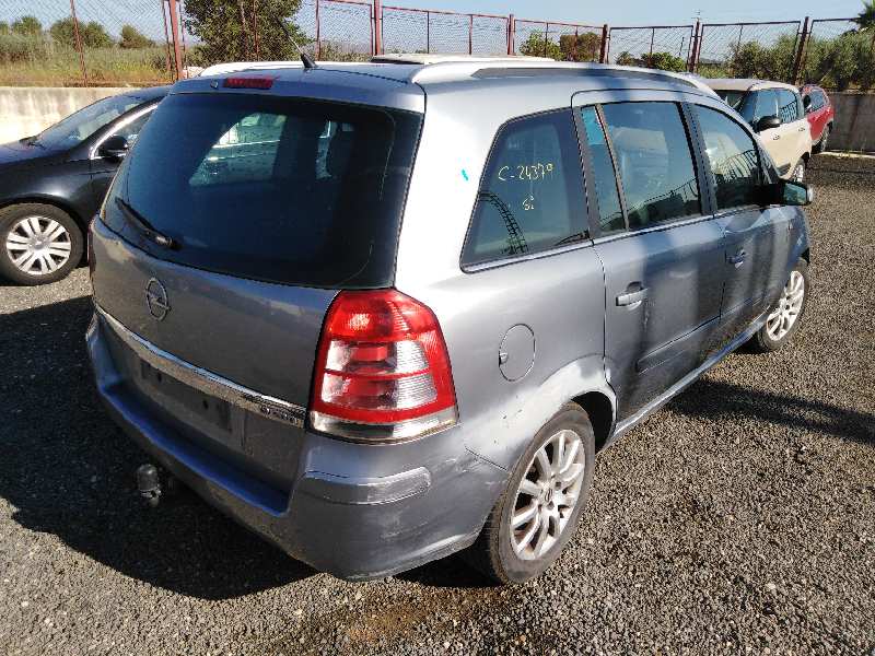 OPEL ZAFIRA B 2005