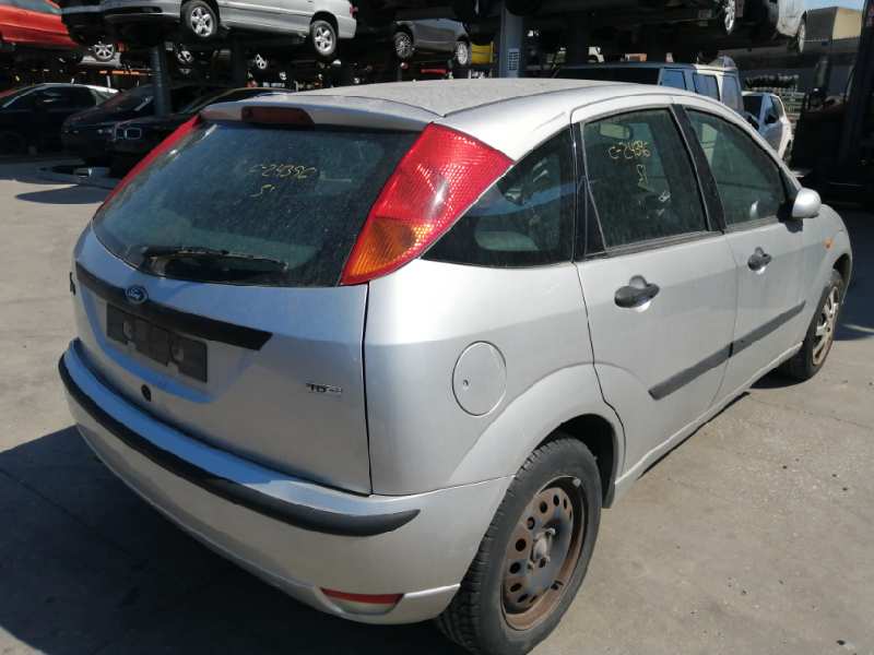 FORD FOCUS BERLINA (CAK) 1998