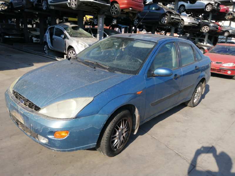 FORD FOCUS BERLINA (CAK) 1998