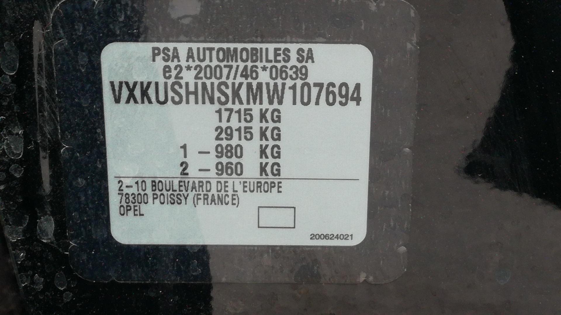 PARAGOLPES TRASERO