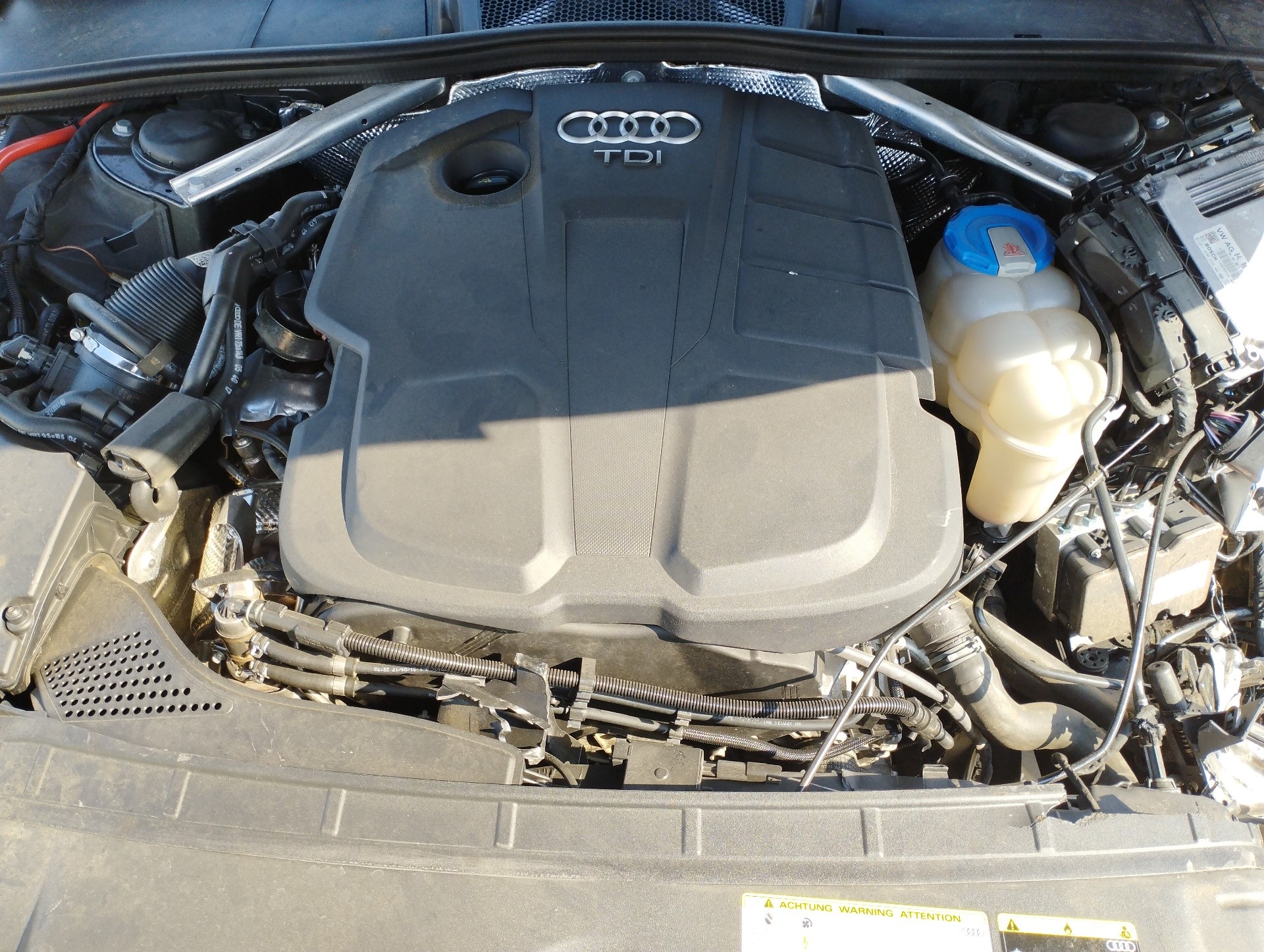 AUDI A4 AVANT (8W5) 2015