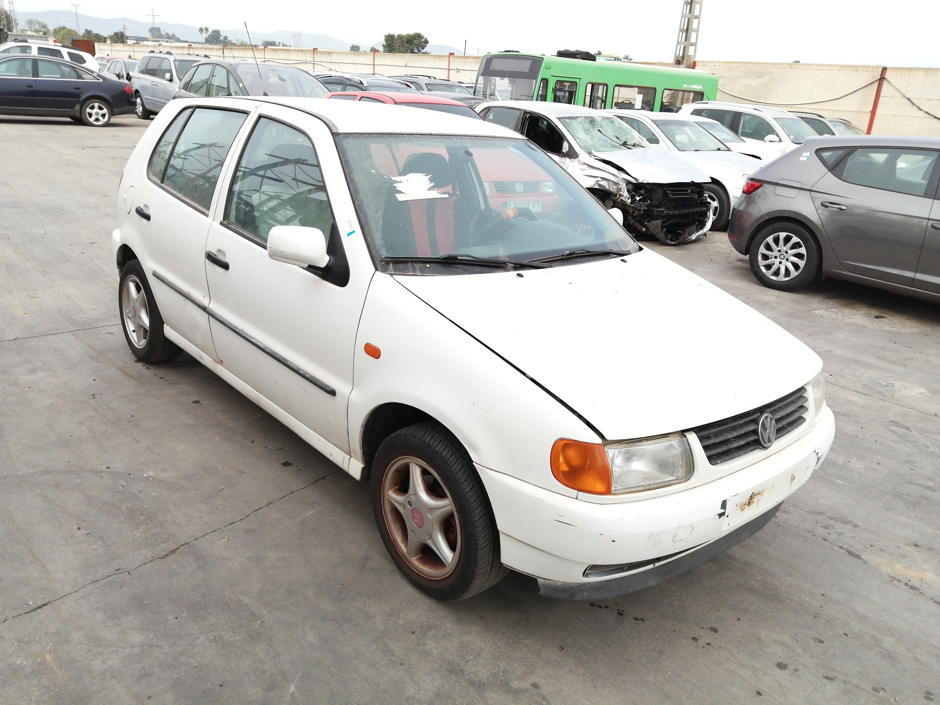 VOLKSWAGEN POLO BERLINA (6N1) 1994