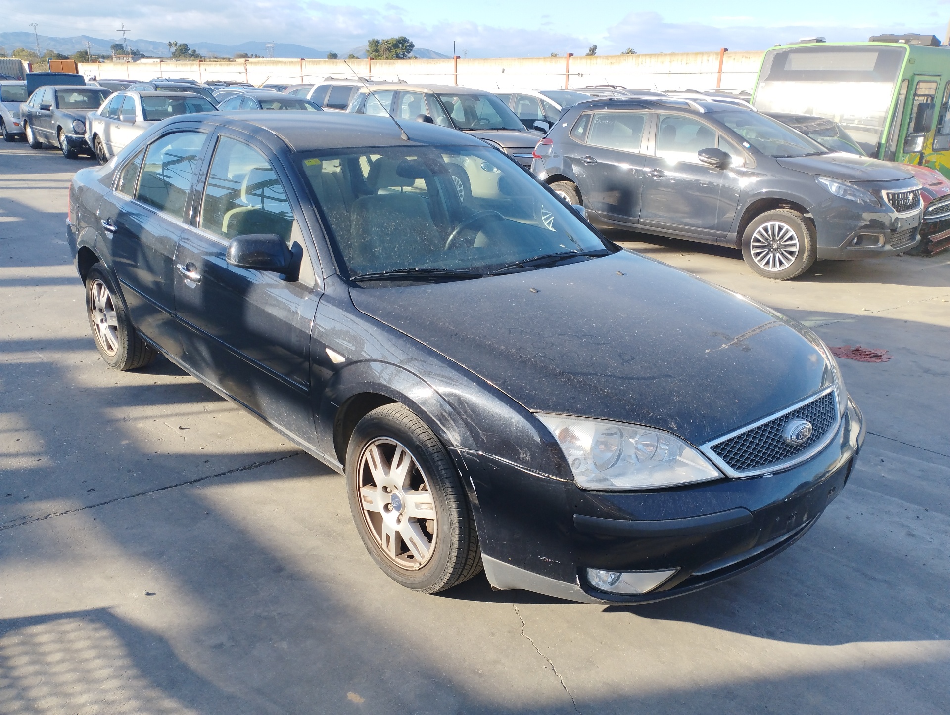 FORD MONDEO BERLINA (GE) 2000