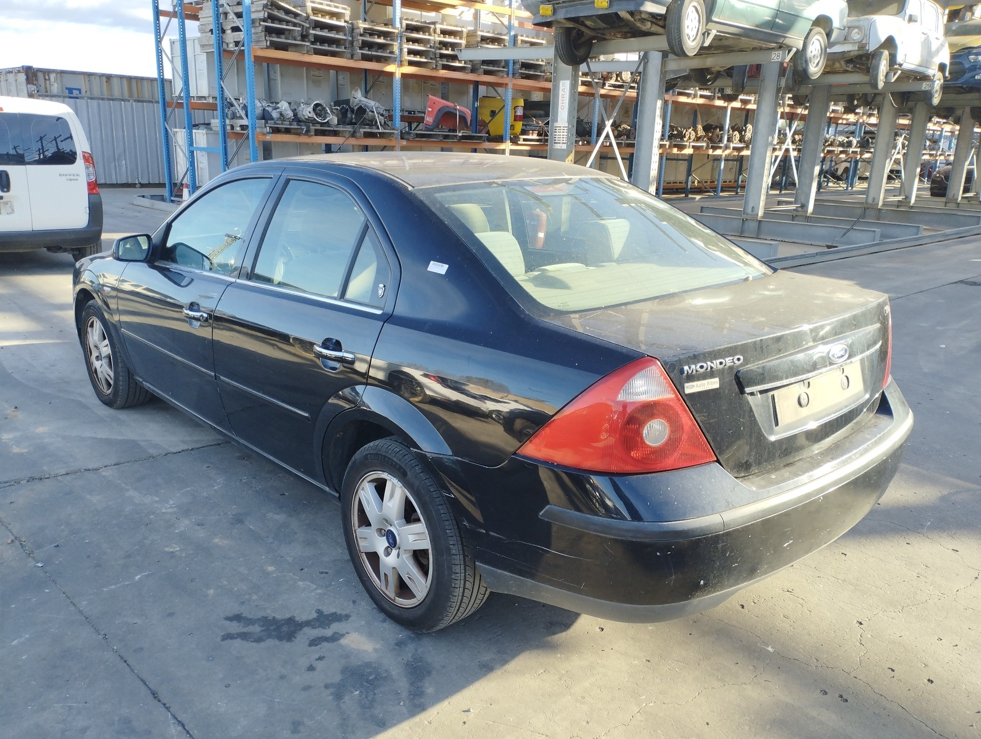 FORD MONDEO BERLINA (GE) 2000