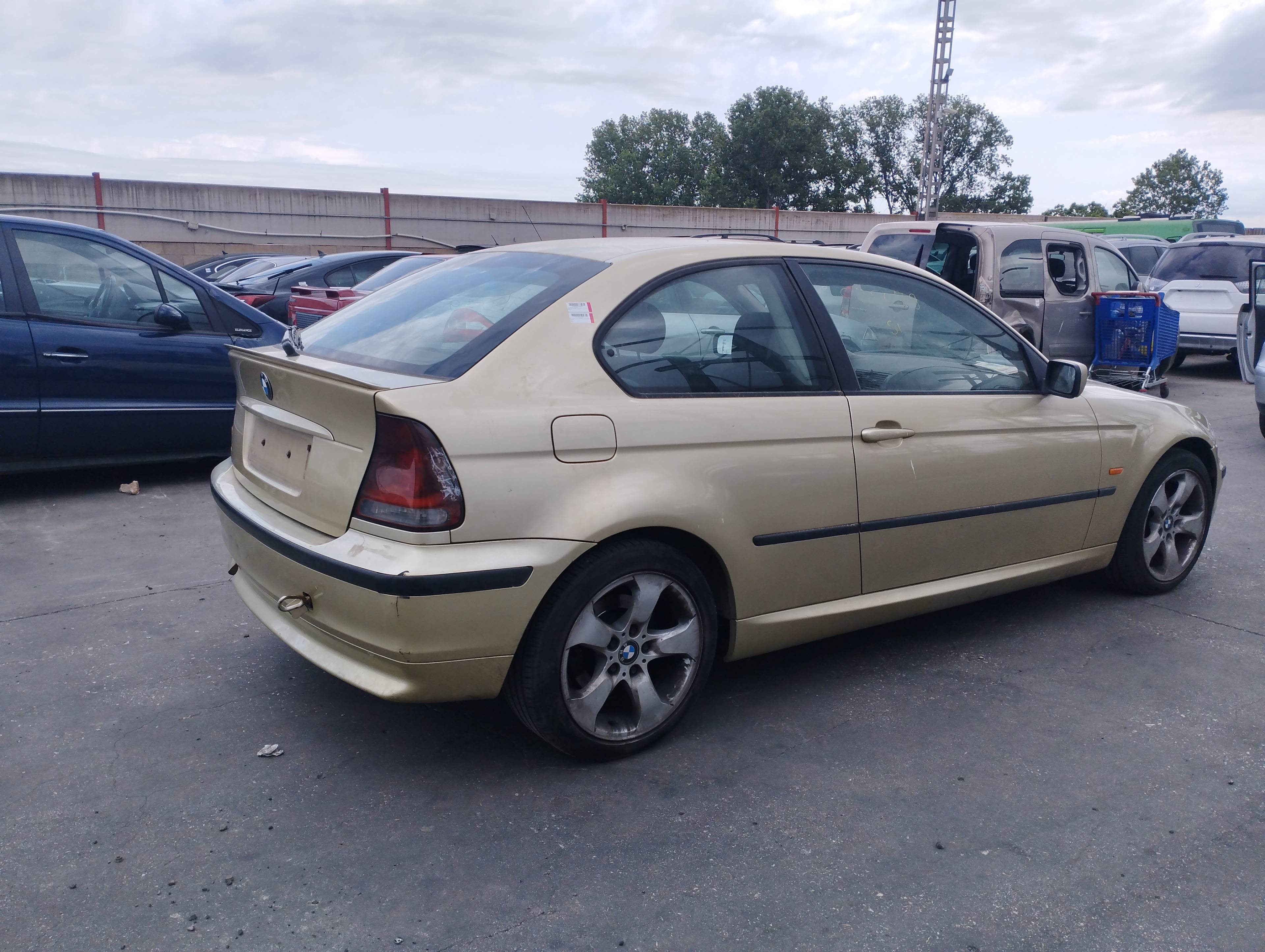 BMW SERIE 3 COMPACT (E46) 2001