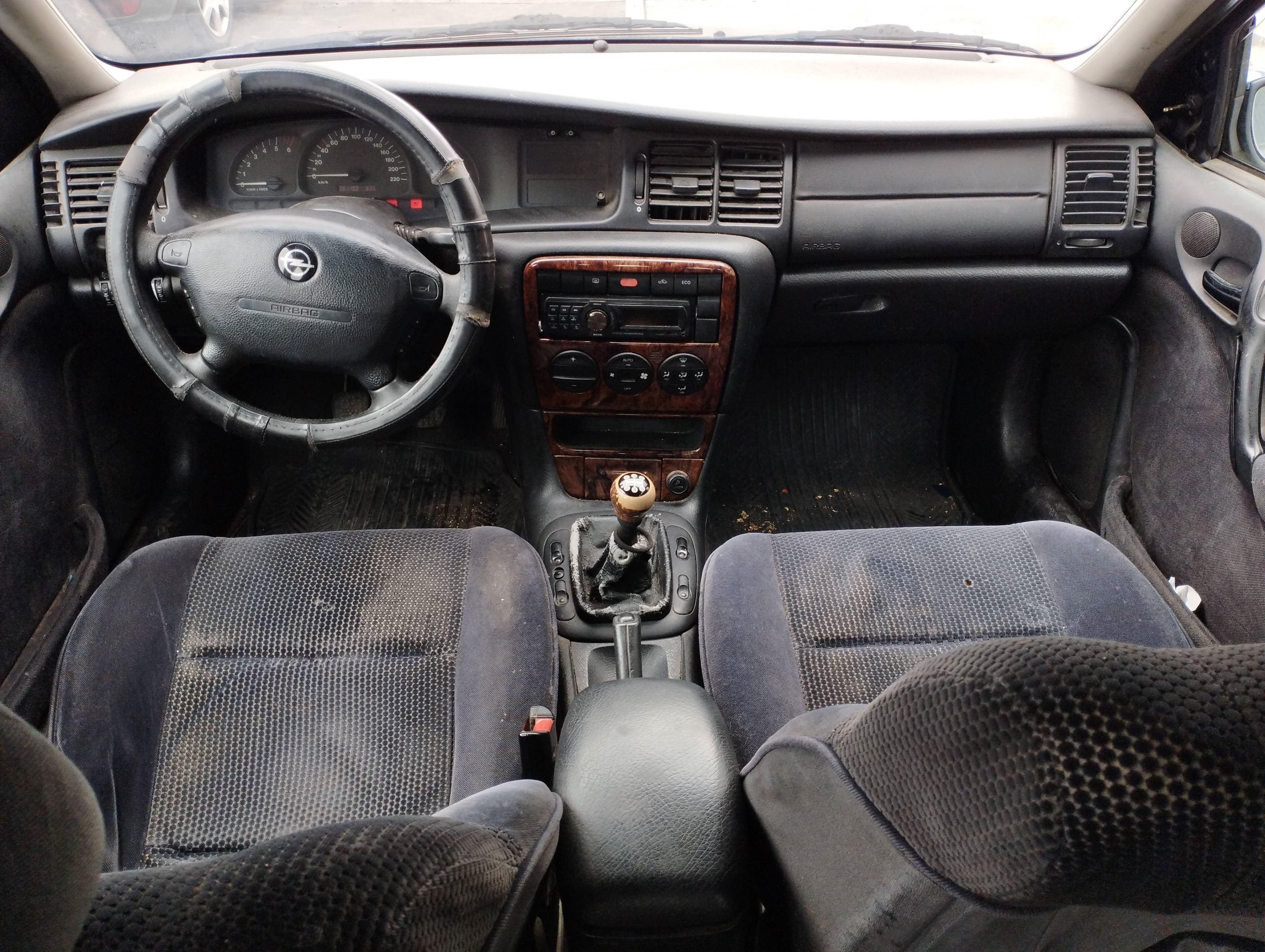 OPEL VECTRA B BERLINA 1995