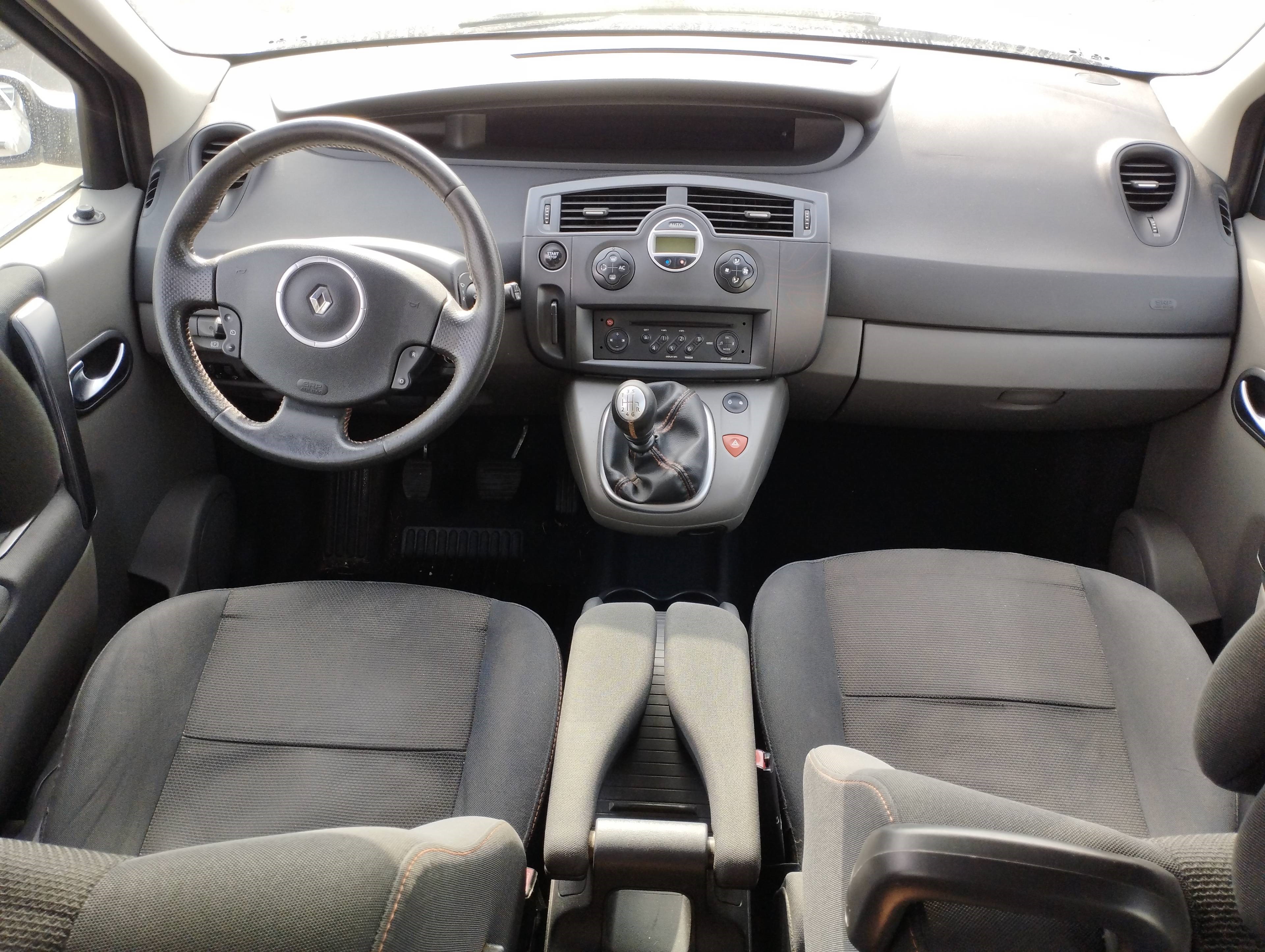 RENAULT SCENIC II 2003