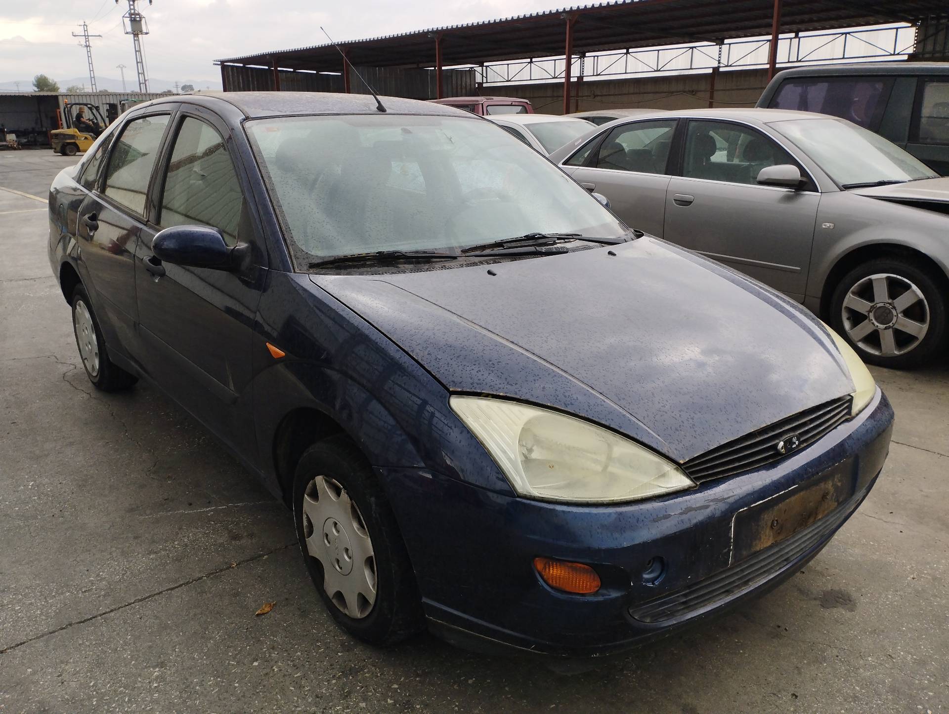 FORD FOCUS BERLINA (CAK) 1998