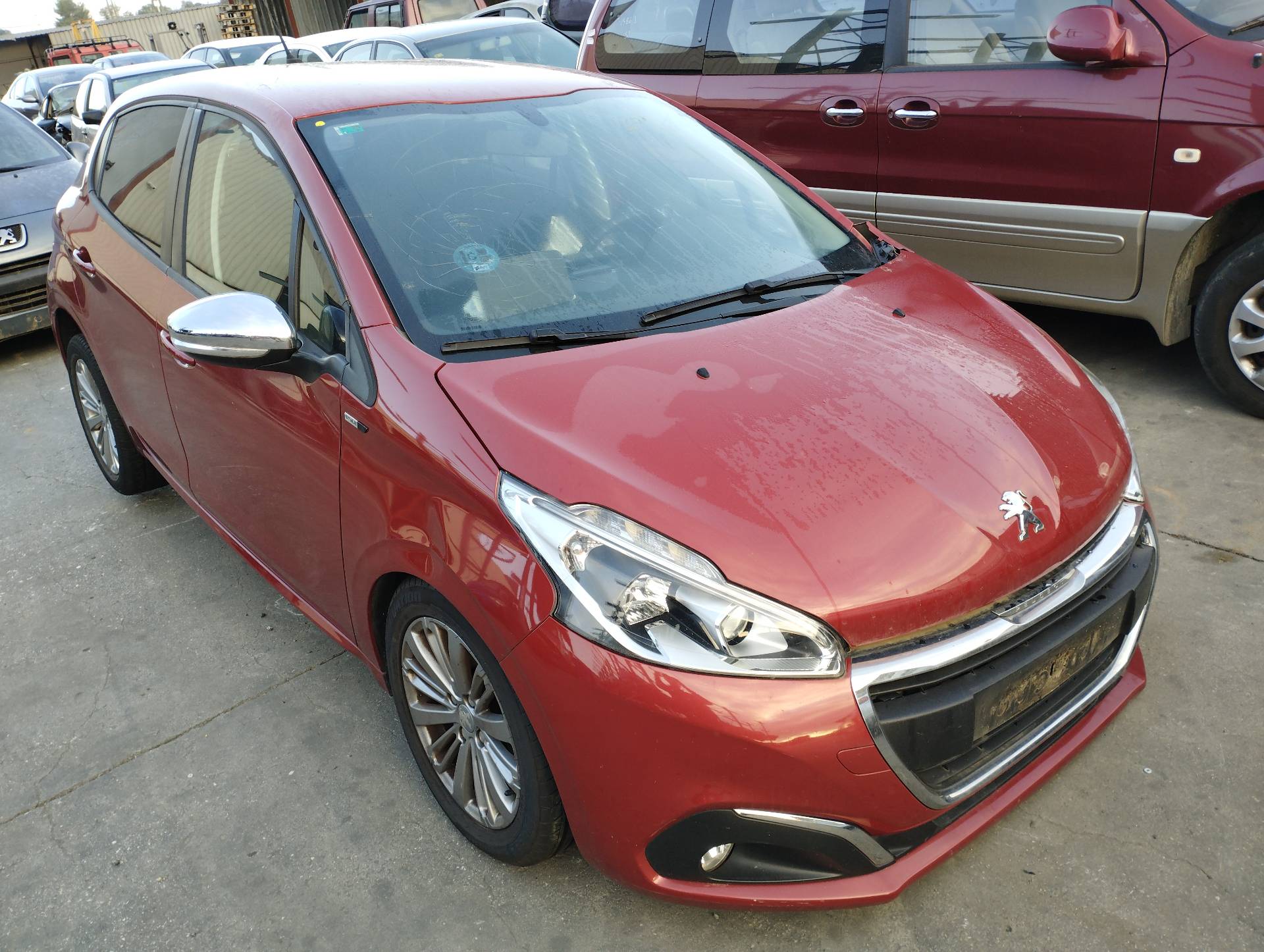 PEUGEOT 208 2012