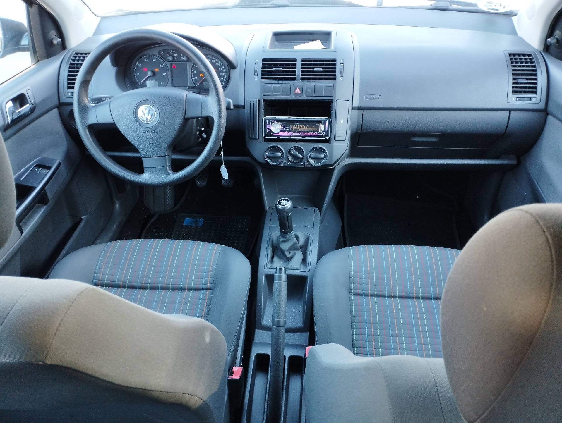 VOLKSWAGEN POLO (9N3) 2005
