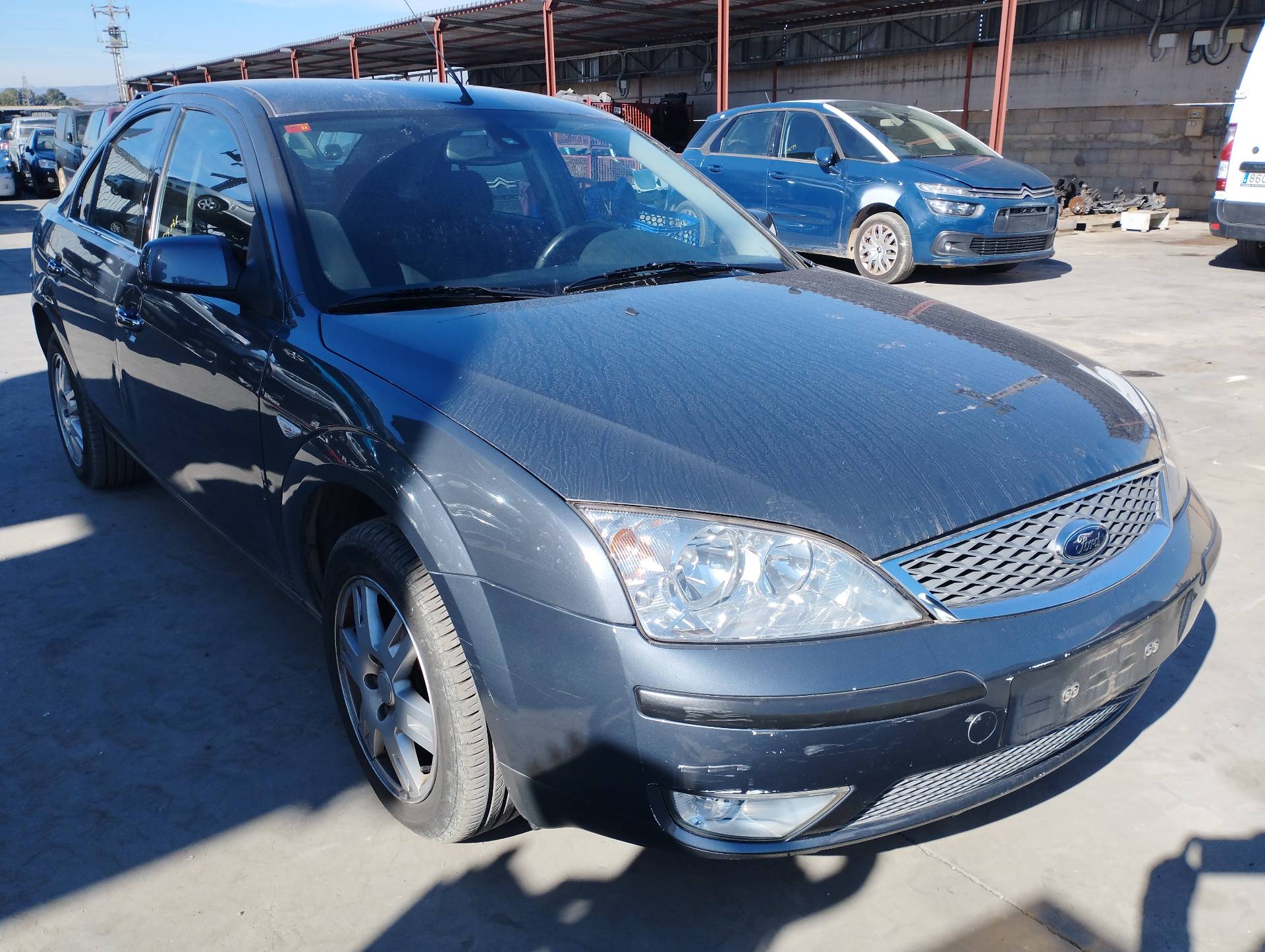 FORD MONDEO BERLINA (GE) 2000