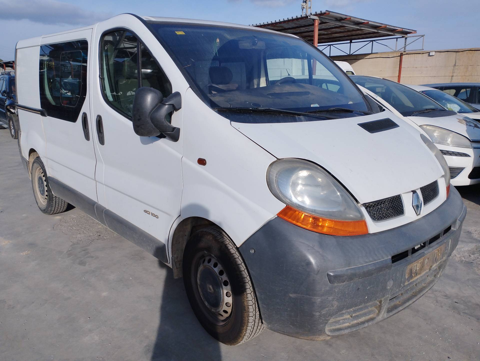 RENAULT TRAFIC COMBI (AB 4.01) 2001