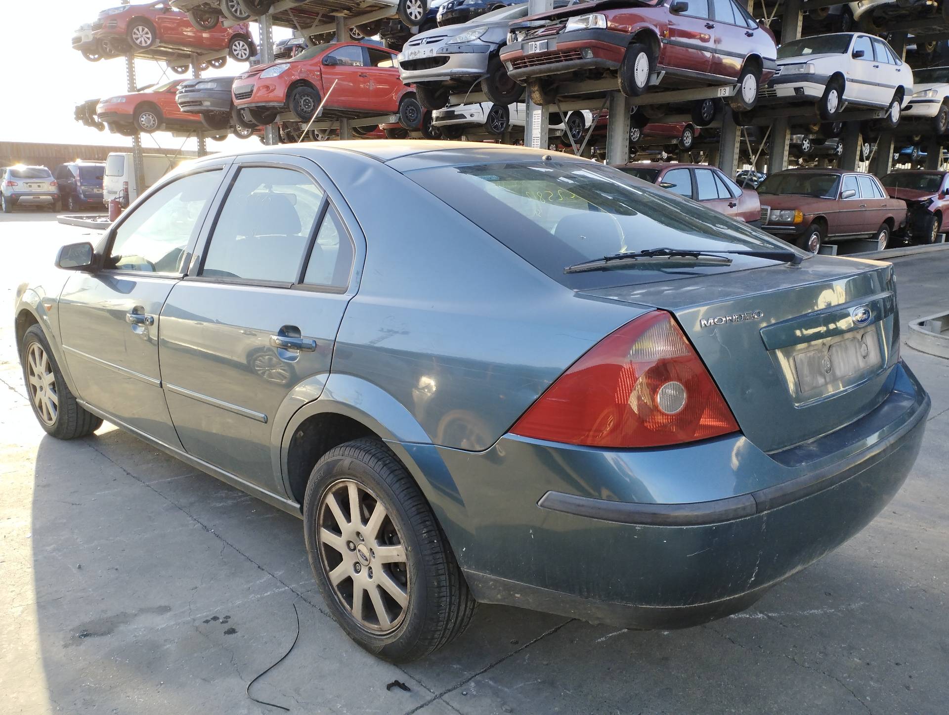 FORD MONDEO BERLINA (GE) 2000