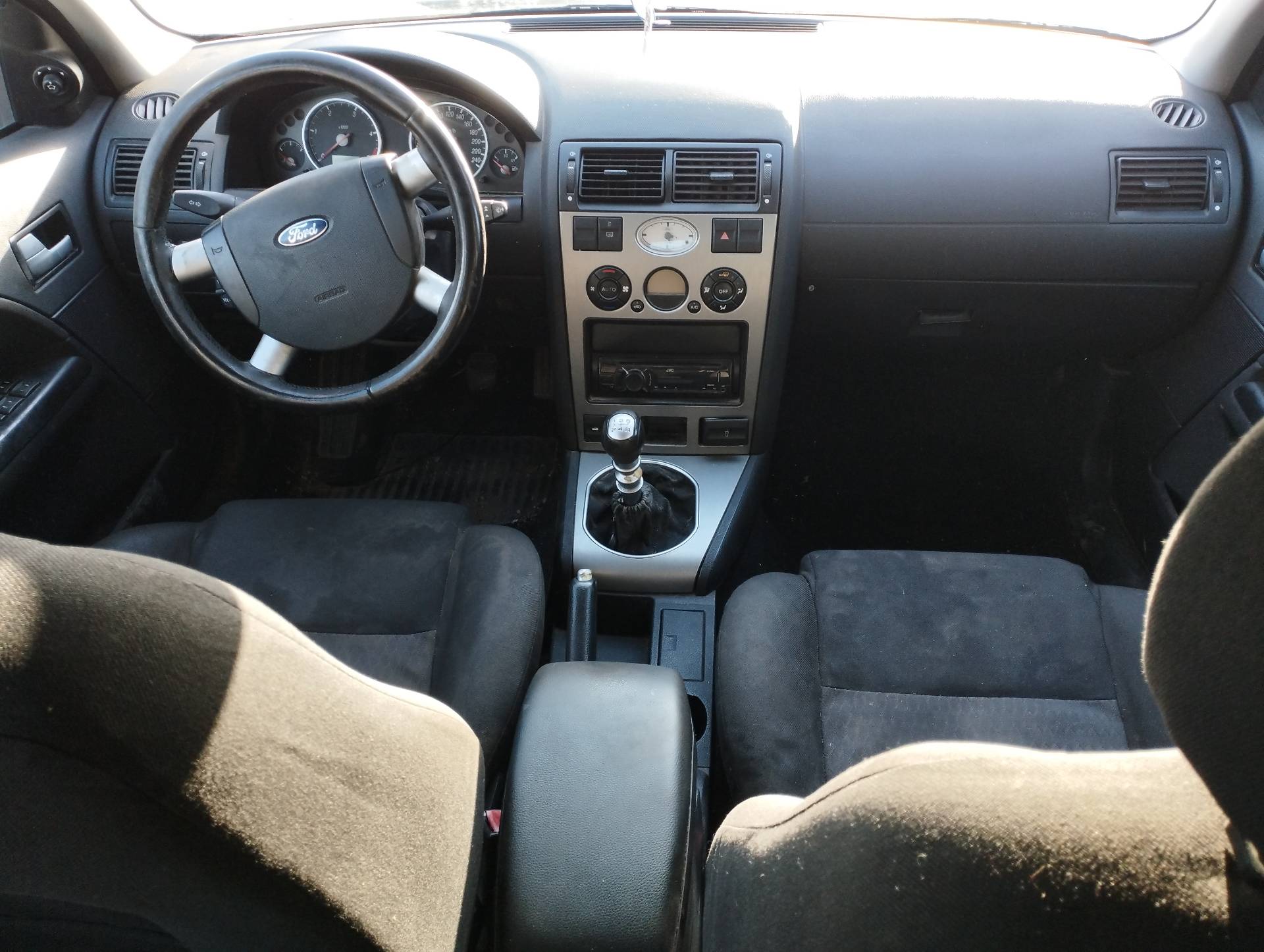 FORD MONDEO BERLINA (GE) 2000