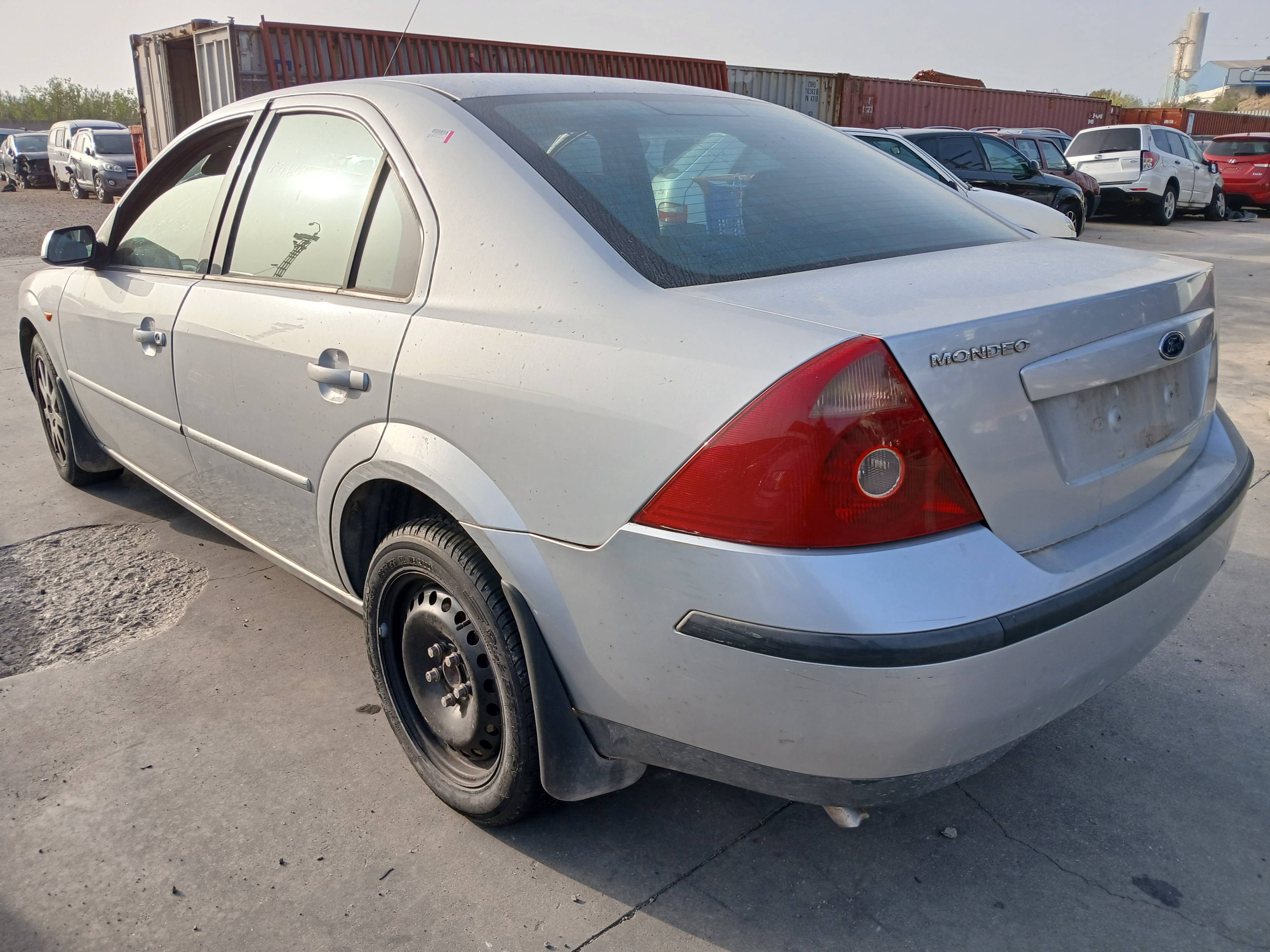 FORD MONDEO BERLINA (GE) 2000