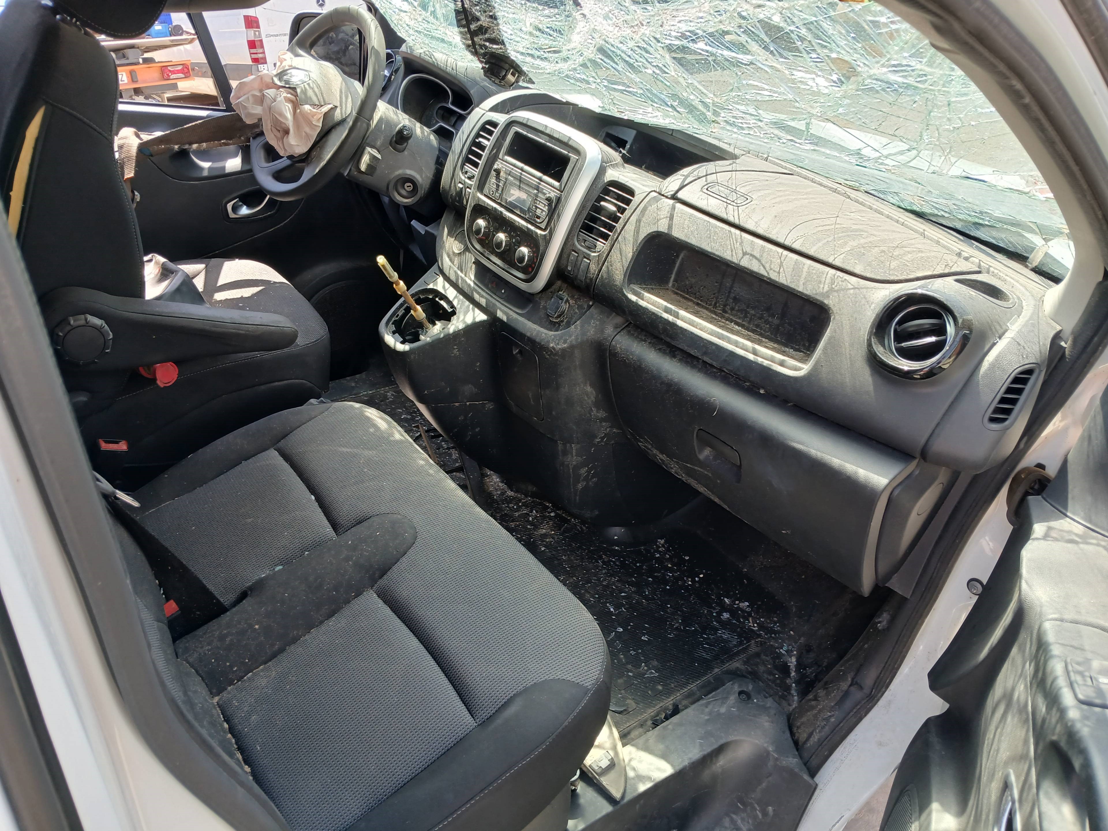 RENAULT TRAFIC FURGÓN 2014
