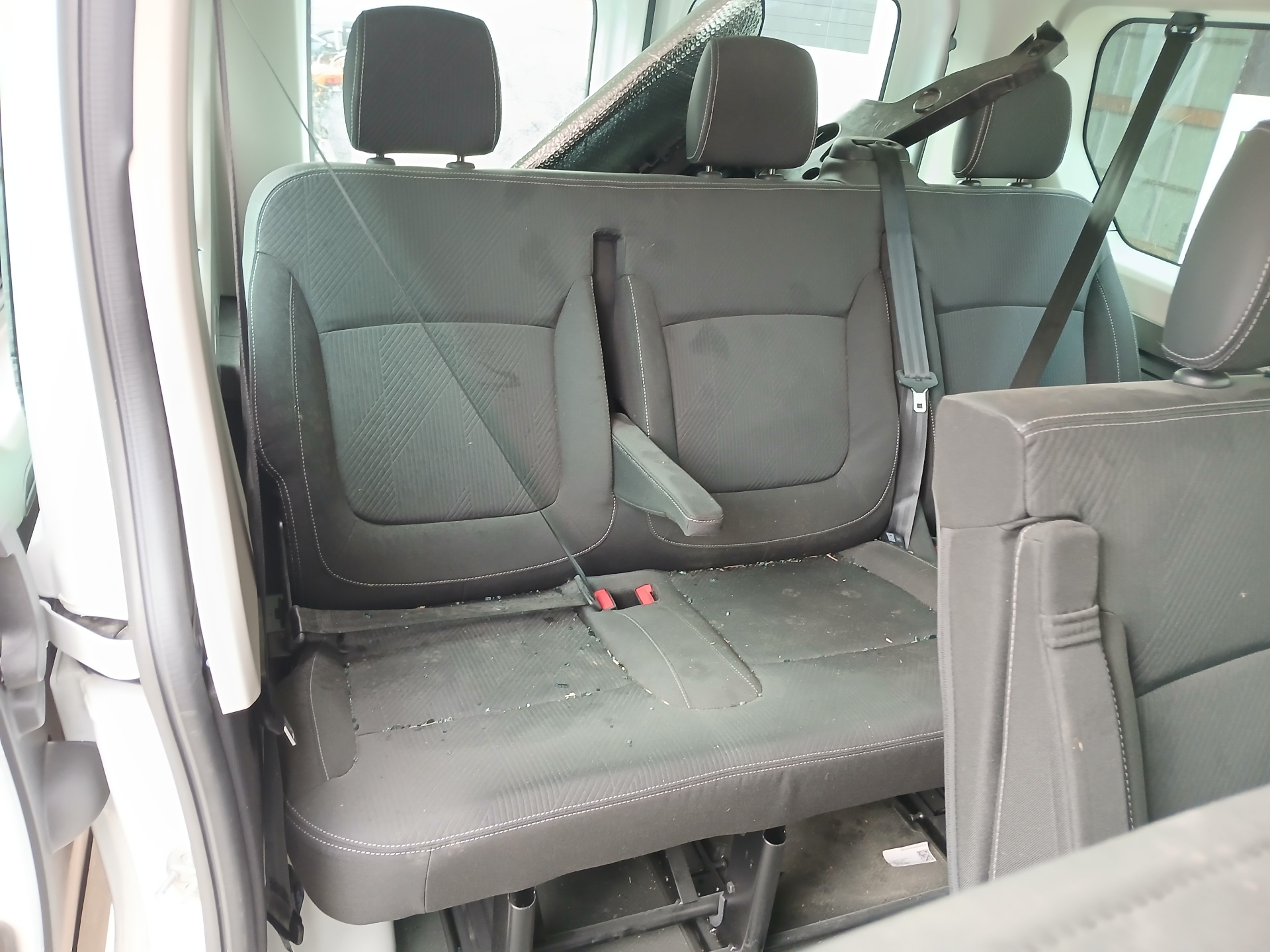 RENAULT TRAFIC FURGÓN 2014