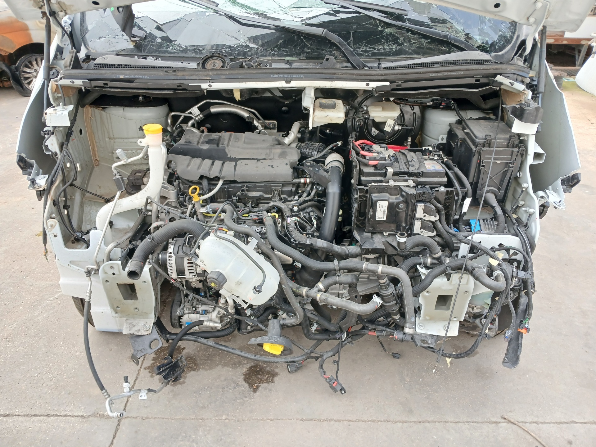 RENAULT TRAFIC FURGÓN 2014
