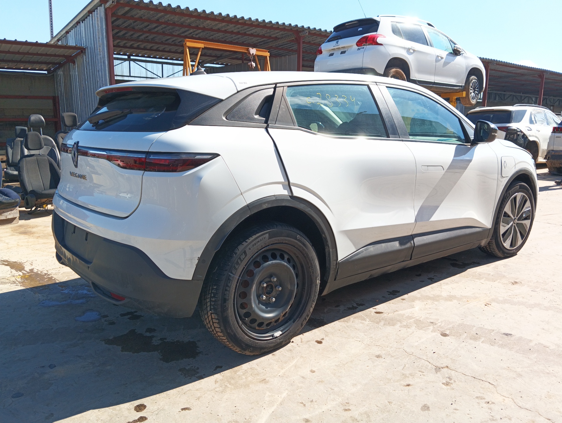 PARAGOLPES DELANTERO