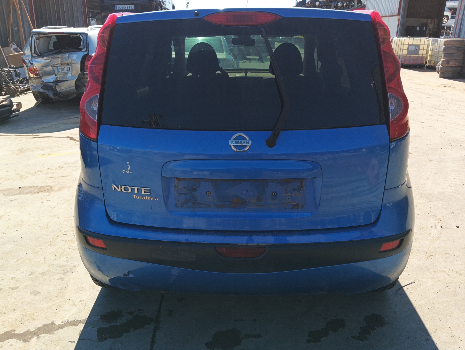 PARAGOLPES DELANTERO