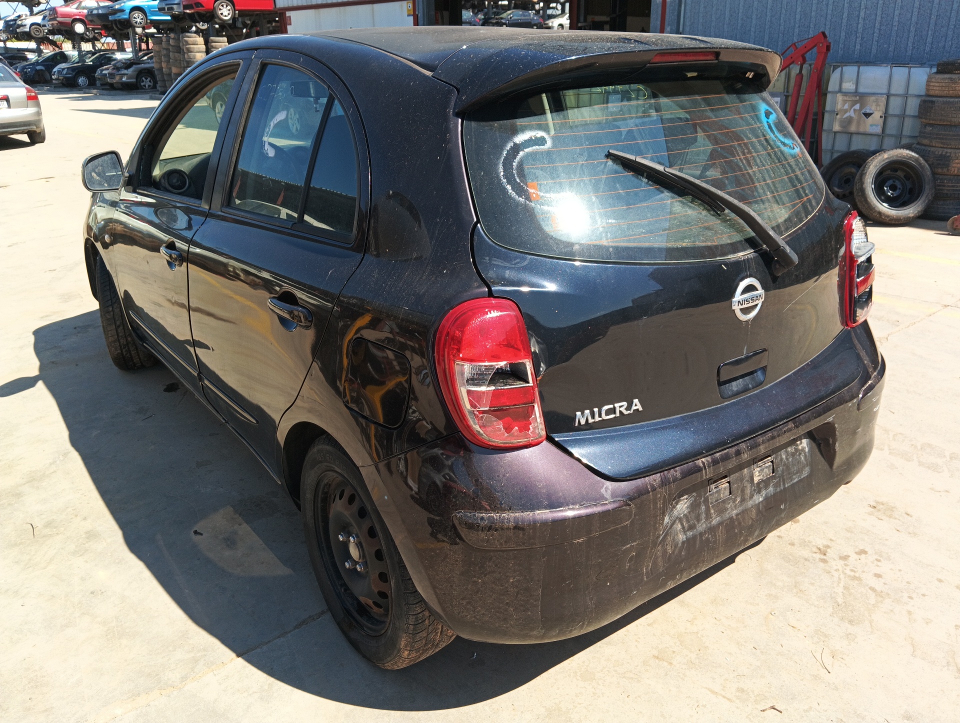 PARAGOLPES TRASERO
