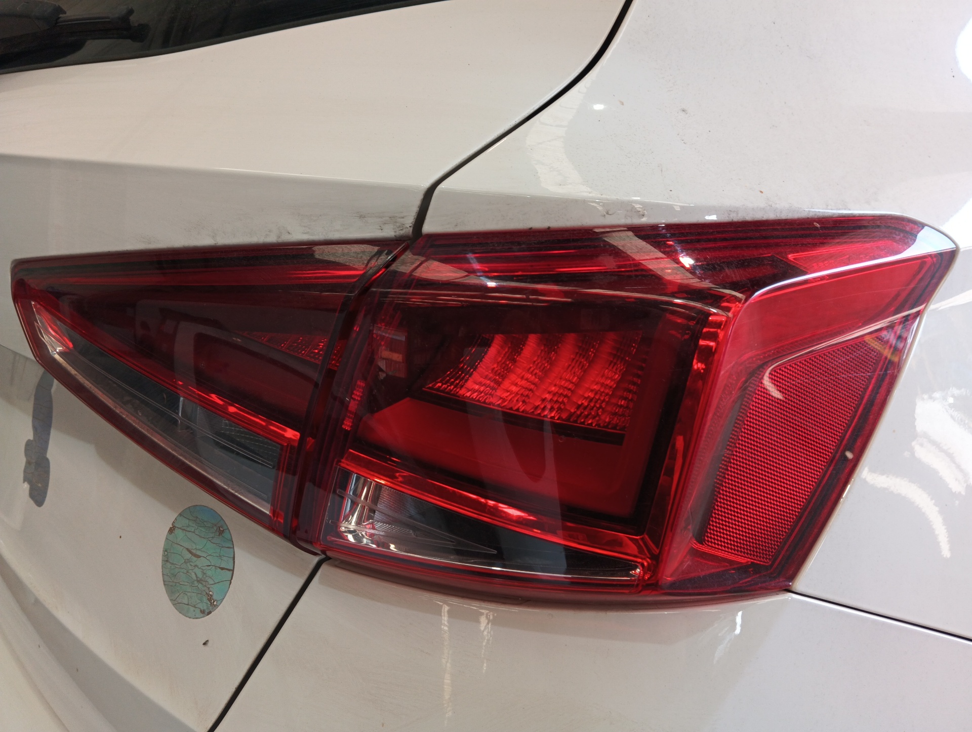 TAPA EXTERIOR COMBUSTIBLE