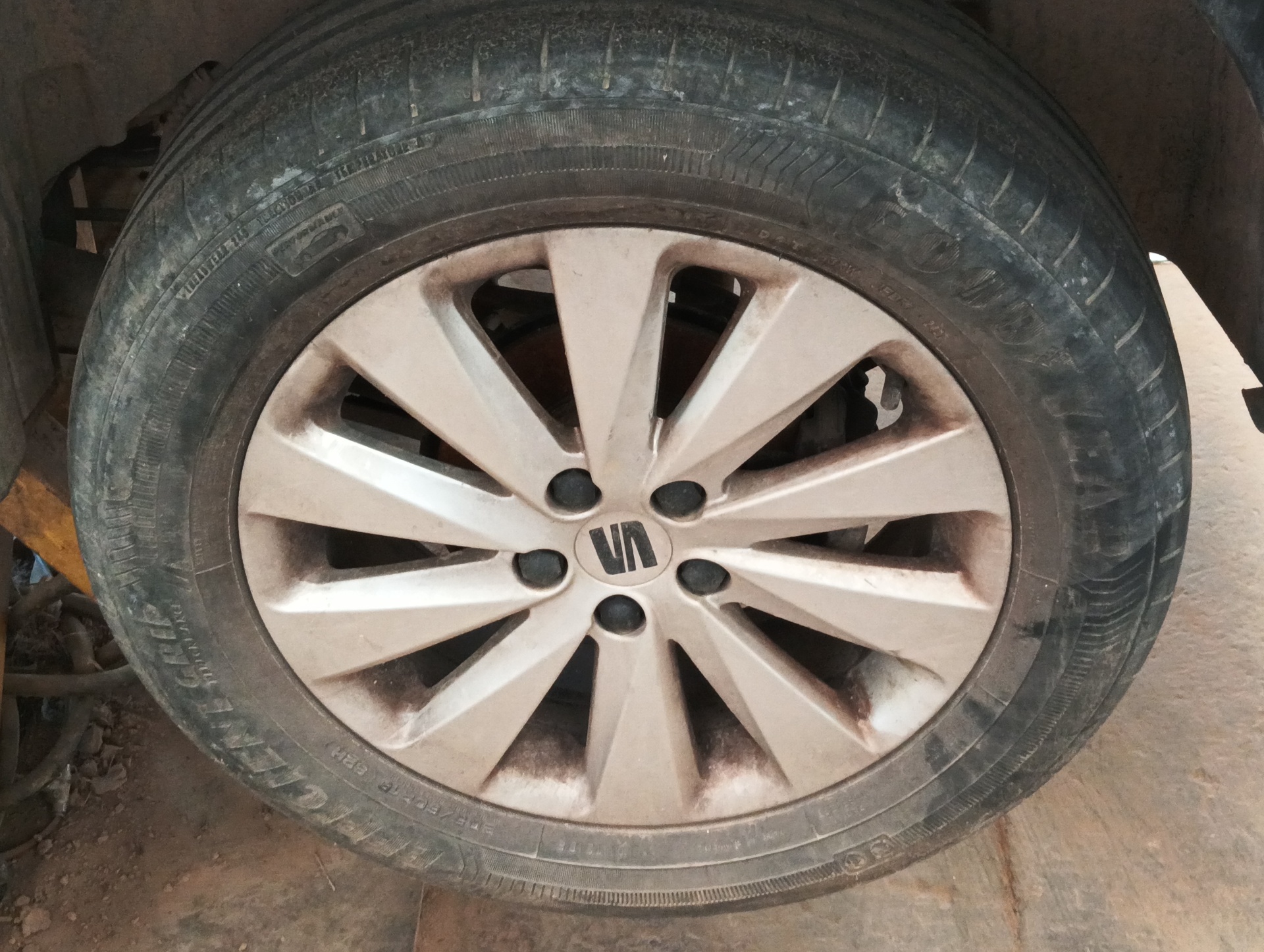 TAPA EXTERIOR COMBUSTIBLE