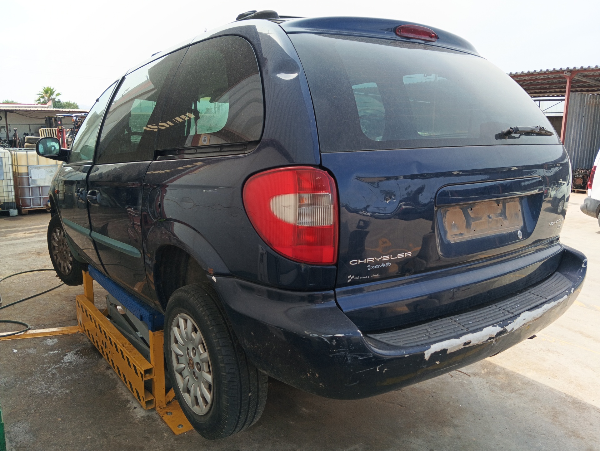 CHRYSLER VOYAGER (RG) 2001