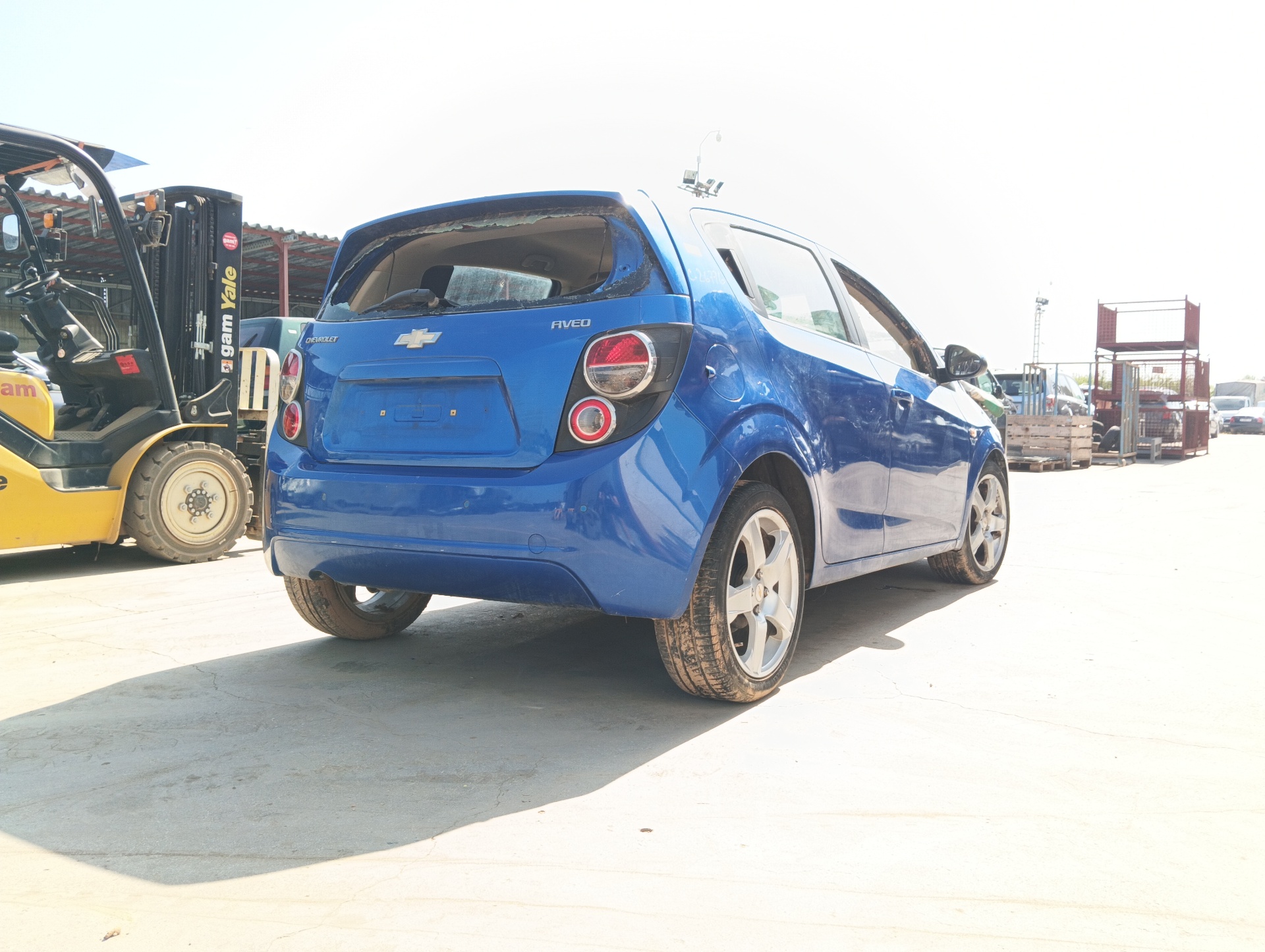 PARAGOLPES DELANTERO