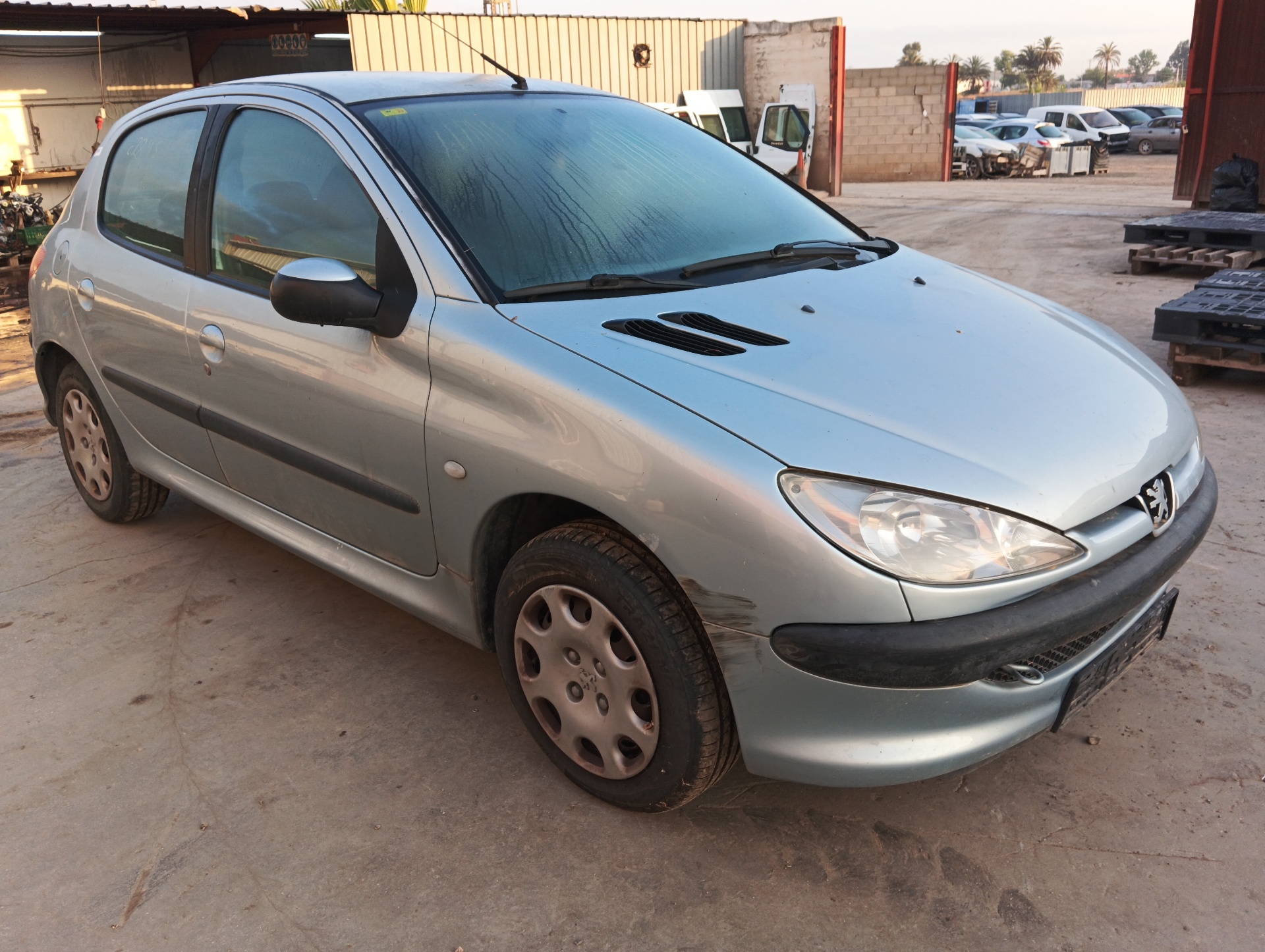 PEUGEOT 206 BERLINA 1998